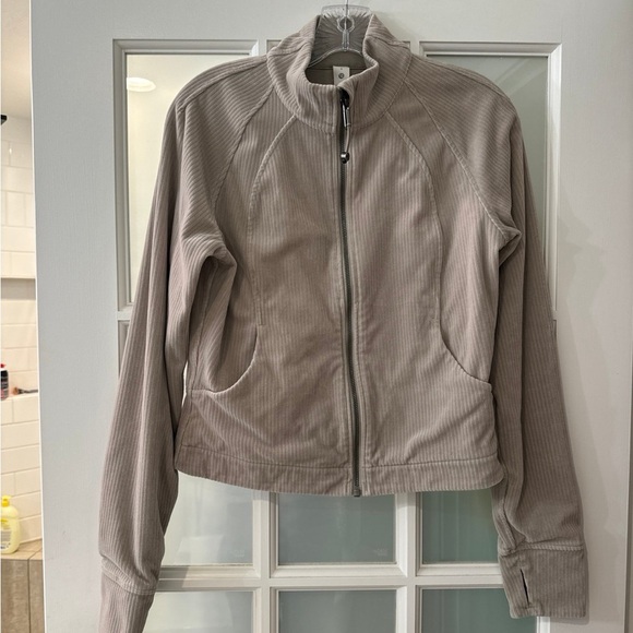 Lululemon scuba track Jacket velvet cord size 8 - Picture 2 of 10